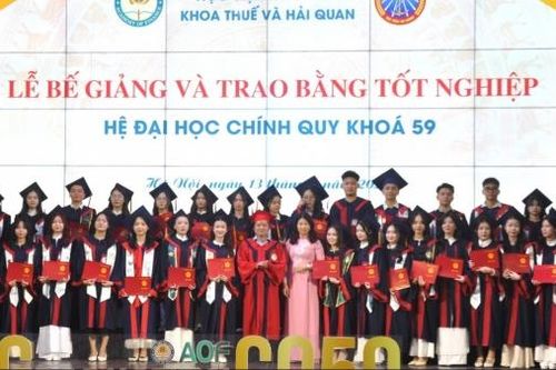 Học viện Tài chính: Hơn 72% sinh viên Khoa Thuế và Hải quan khóa 59 tốt nghiệp loại Giỏi và Xuất sắc