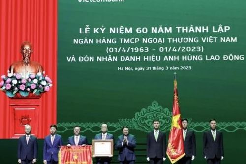 'Vietcombank tiến bước cùng non sông gấm vóc', từ mật danh B29 góp sức non sông liền dải đến bước tiến Vietcombank trên 'con đường mới' của dân tộc