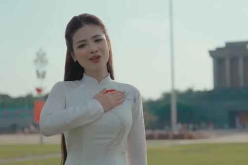 'Tổ quốc trong ánh mặt trời': Niềm tự hào của thế hệ trẻ
