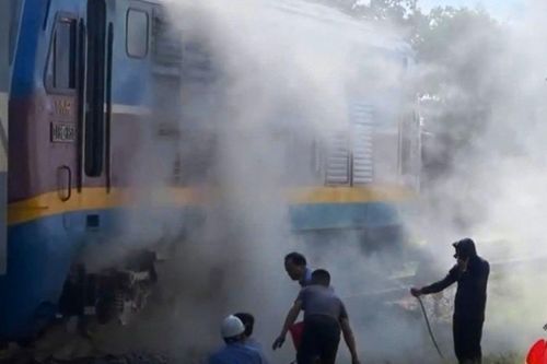 Đầu máy tàu hỏa SE4 bất ngờ bốc cháy khi qua địa phận TP Huế: Hé lộ nguyên nhân
