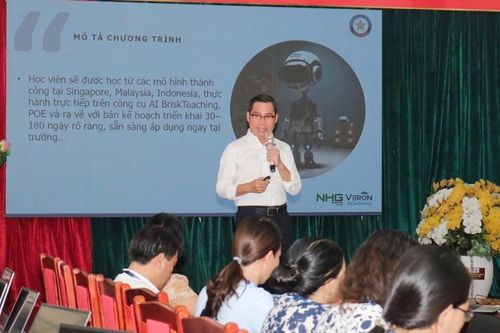 Hơn 200 học viên tham gia khóa đào tạo xóa 'mù dữ liệu' và làm chủ tri thức số