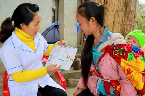 Khi Hội phụ nữ là 'trợ thủ' chăm sóc sức khỏe bà mẹ và trẻ em dân tộc thiểu số