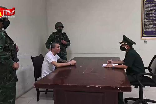 Đối tượng truy nã 'sa lưới' khi nhập cảnh qua cửa khẩu