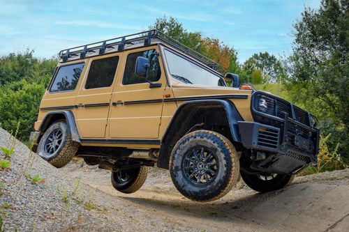 BMW sẽ chế tạo SUV đối đầu với Mercedes-Benz G-Class