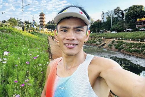 'Dị nhân' chạy 1.636 km từ TP.HCM ra Hà Nội xem diễu binh 2/9