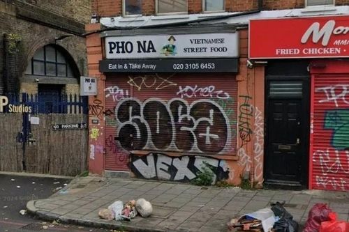 Nhà hàng món Việt ở London bị đóng cửa vì biến thịt chó thành thịt dê
