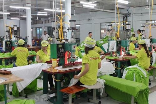 Đoạn kết buồn của Nhựa Rạng Đông