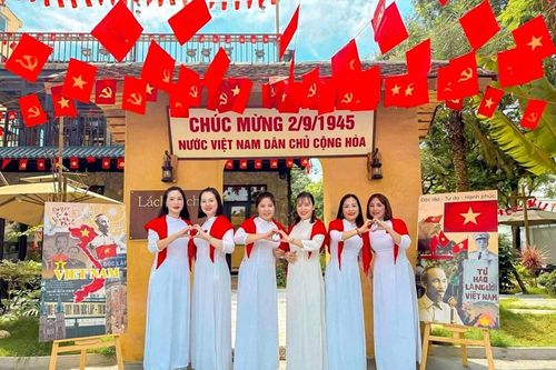 Hà Nội rực rỡ đón Đại lễ A80: Các quán cà phê lan tỏa niềm tự hào 2.9