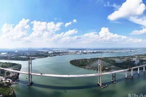 Cầu Bình Khánh Thành phố Hồ Chí Minh sẵn sàng về đích