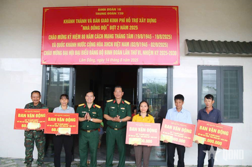 Binh đoàn 16, tặng kinh phí hỗ trợ xây dựng 5 căn 'Nhà đồng đội' tại Trung đoàn 720