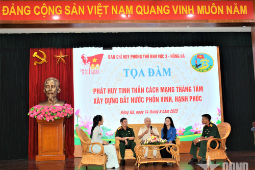 Ban chỉ huy Phòng thủ khu vực 3 - Hồng Hà tọa đàm phát huy tinh thần Cách mạng Tháng Tám