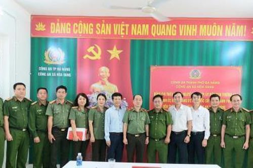 Giám đốc Công an TP Đà Nẵng thăm, làm việc với Công an xã Hòa Vang