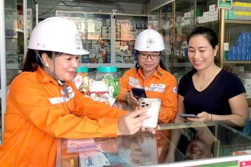 Chủ tịch tỉnh Tuyên Quang yêu cầu xử lý nghiêm việc cố tình thanh toán bằng tiền mặt