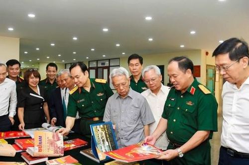 Petrovietnam tham dự Tọa đàm phát huy tinh thần Cách mạng Tháng Tám, xây dựng đất nước phồn vinh