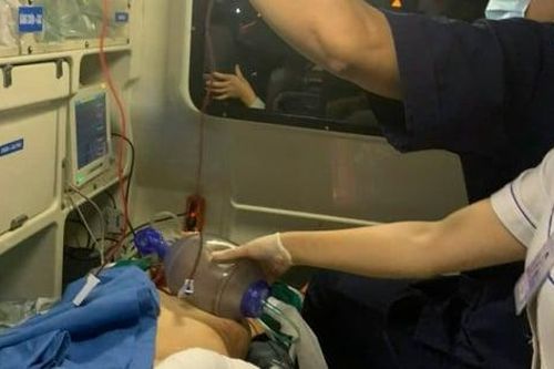 'Xé rào' quy định, truyền máu ngoài viện cứu sống bệnh nhân