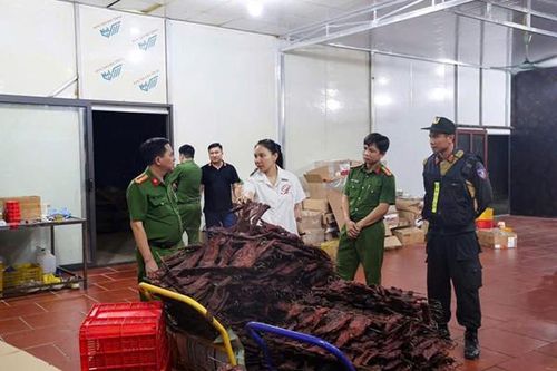Xử lý nghiêm minh hàng loạt vụ việc sản xuất, buôn bán hàng giả
