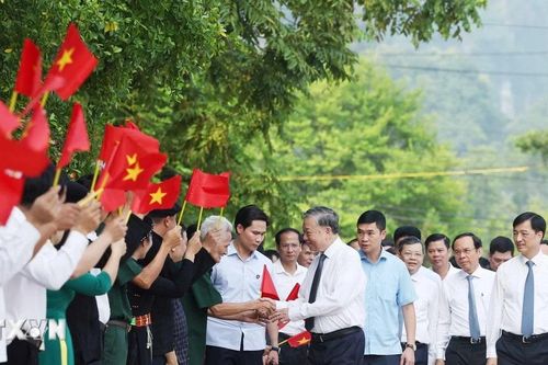 Tổng Bí thư dự Ngày hội Toàn dân bảo vệ an ninh Tổ quốc ở Tân Trào