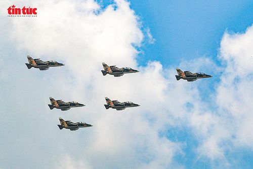 Những cánh bay của niềm tin và tự hào