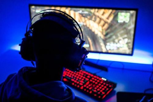 Cảnh báo tình trạng nghiện game ở giới trẻ