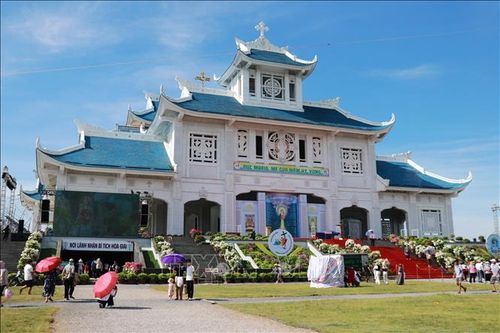 Hàng nghìn người tham dự Lễ hành hương La Vang 2025