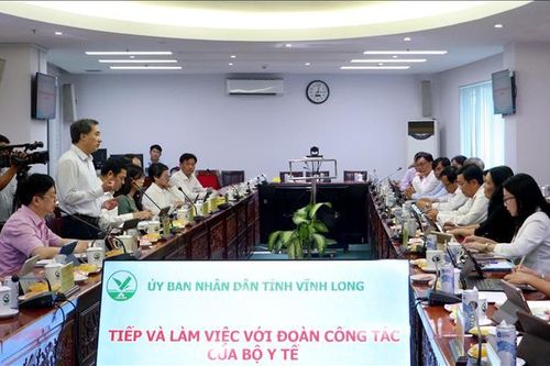 Chuyển đổi tư duy từ khám, chữa bệnh sang y tế dự phòng tại cơ sở