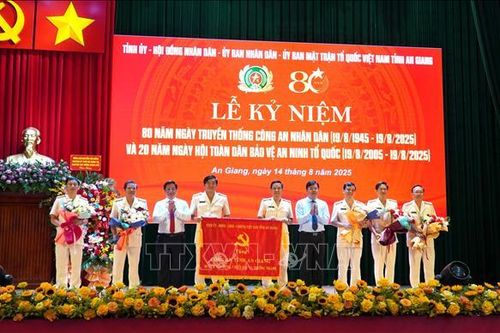 Xây dựng 'thế trận lòng dân' bảo vệ an ninh Tổ quốc nơi biên giới Tây Nam