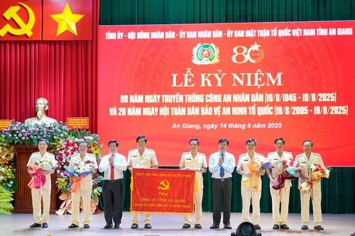 Bí thư Tỉnh ủy An Giang Nguyễn Tiến Hải: Lực lượng Công an An Giang không ngừng lớn mạnh