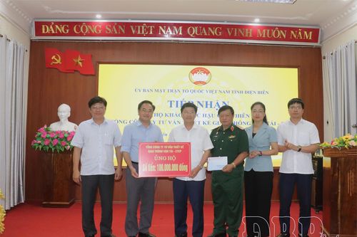 Tiếp nhận 130 triệu đồng ủng hộ đồng bào bị thiệt hại do thiên tai