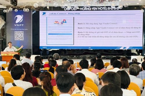 Gần 300 đại biểu tập huấn sử dụng phần mềm quản lý giáo dục vnEdu