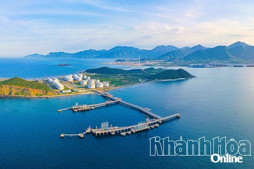 Hướng tới Đại hội đại biểu Đảng bộ tỉnh Khánh Hòa lần thứ I, nhiệm kỳ 2025 - 2030: Phấn đấu trở thành trung tâm kinh tế biển trọng điểm
