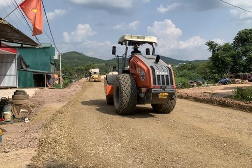 Nước rút thi công 'đường 30 a'