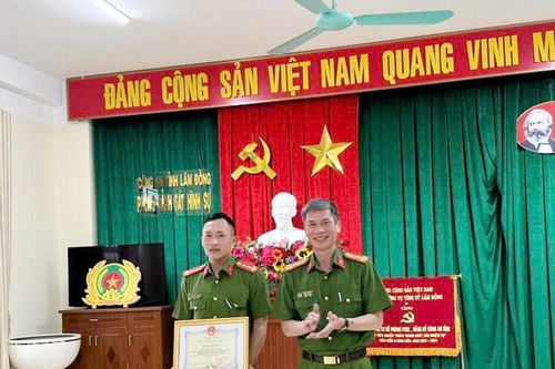 Thầm lặng giữa cuộc chiến chống cái ác