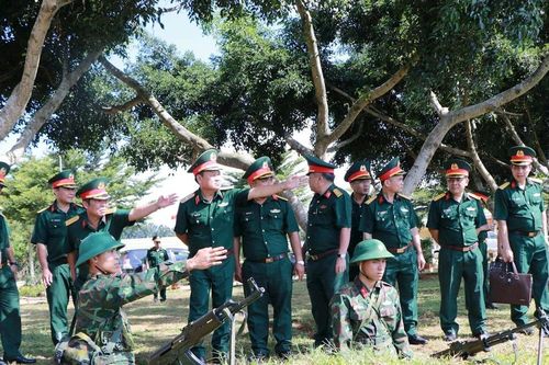Tăng sức mạnh, củng cố quốc phòng