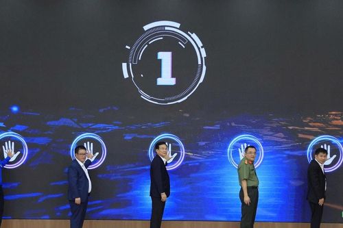 Lâm Đồng phát động Phong trào Bình dân học vụ số trong toàn tỉnh