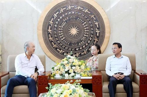 Bí thư Tỉnh ủy Đặng Xuân Phong tiếp Chủ tịch Tập đoàn YCH Singapore