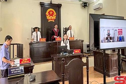 Phiên tòa xét xử trực tuyến