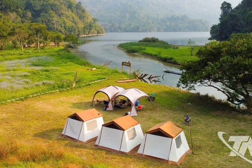Camping ven hồ Ba Bể