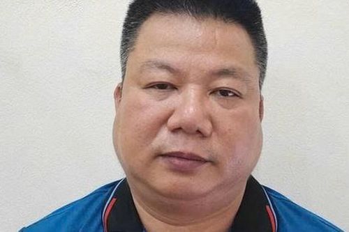 Tài xế rút chìa khóa xe khách trên đường Vành đai 3 bị khởi tố