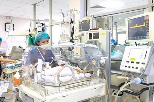Sinh mổ chọn giờ tốt, em bé 37 tuần tuổi không qua khỏi