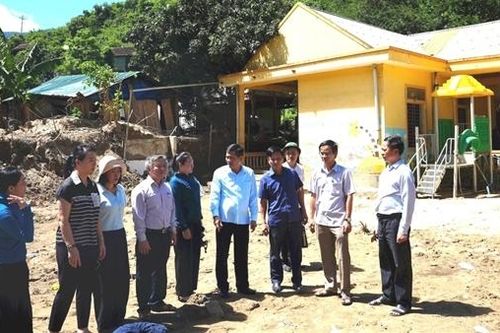 Nghệ An bảo đảm học sinh vùng lũ được đến trường đúng ngày khai giảng
