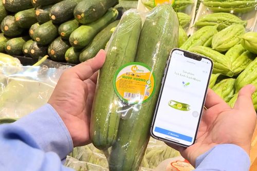 TP.HCM: Các mặt hàng gắn 'Tick xanh trách nhiệm' hút khách