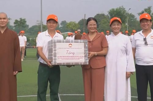 Khối đại đoàn kết toàn dân tộc tập luyện cho Đại lễ