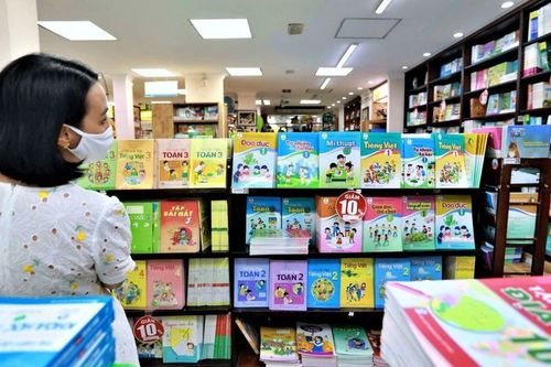 Loay hoay một hay nhiều bộ sách giáo khoa