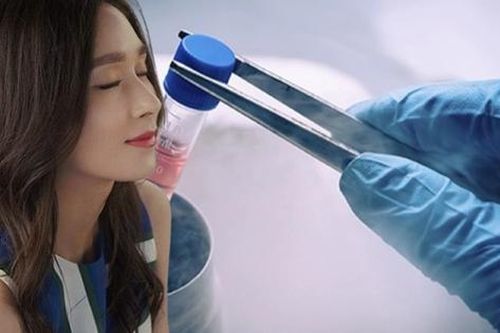 Trữ trứng ở tuổi 34: Với tôi đó là món quà tự tặng cho tương lai sau nhiều biến cố, ai nói kệ ai