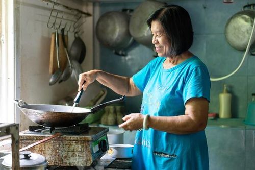 Sống thử cùng 'bạn đời' sau nghỉ hưu, tôi mới hiểu: Tuổi già tự do vẫn là hạnh phúc nhất