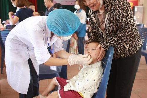 Cải thiện dinh dưỡng cho trẻ vùng dân tộc thiểu số và miền núi: Cần giải pháp từ thực tiễn