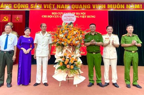 Công bố thành lập Chi hội Cựu Công an nhân dân phường Việt Hưng