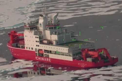 Mỹ báo động khi hàng loạt tàu phá băng Trung Quốc áp sát Alaska