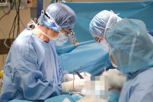 Bác sĩ Việt Nam, Singapore phối hợp cứu ca bệnh đặc biệt