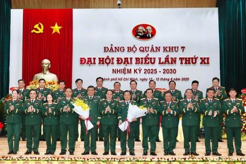 Thiếu tướng Trần Vinh Ngọc giữ chức Bí thư Đảng ủy Quân khu 7
